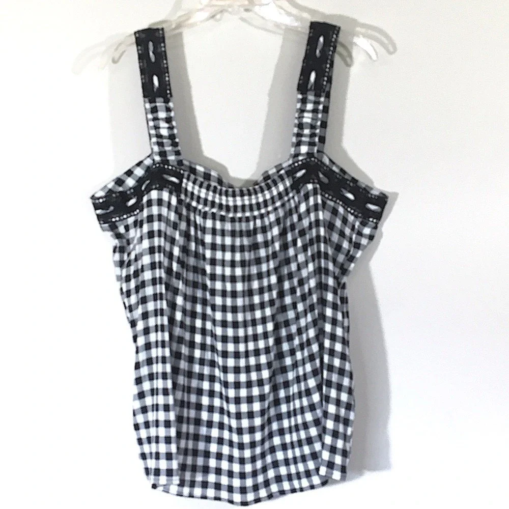 Torrid‎ Gingham and Lace Sweatheart Swing Cami Top - Picture 3 of 8